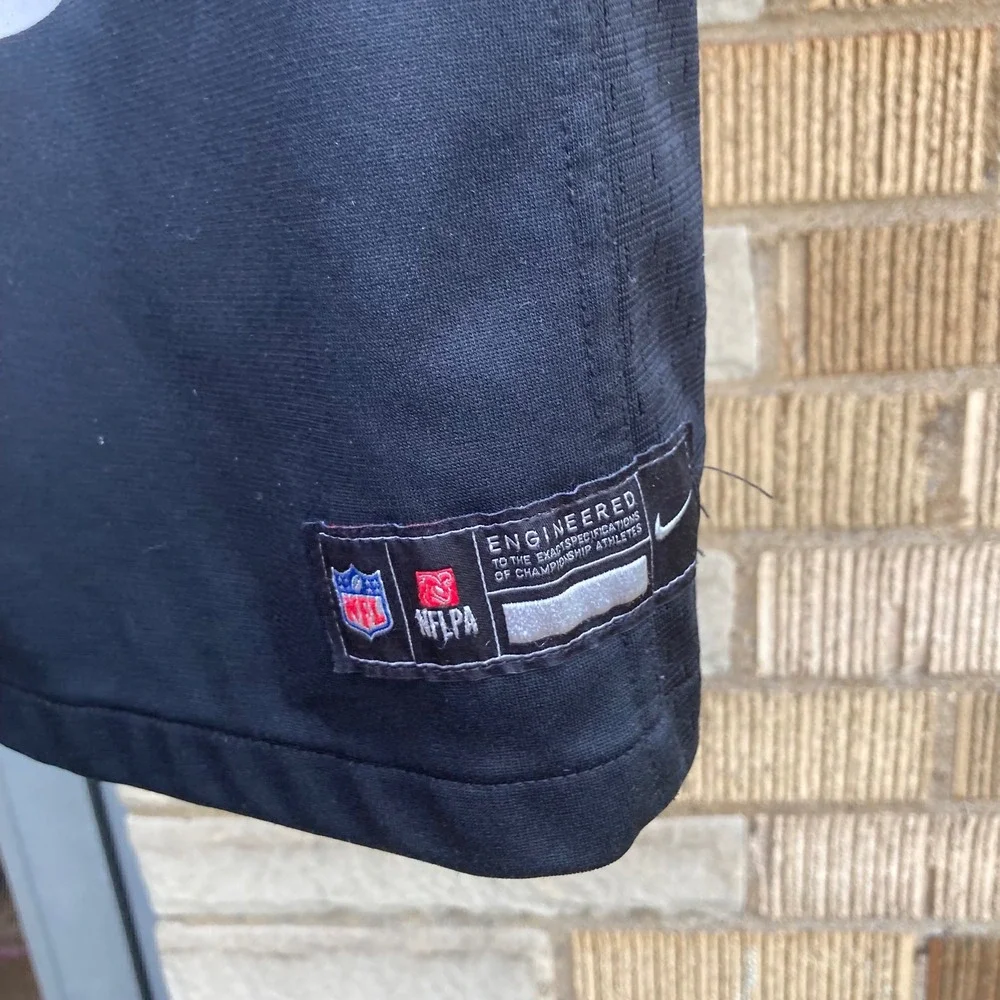 Nike details about